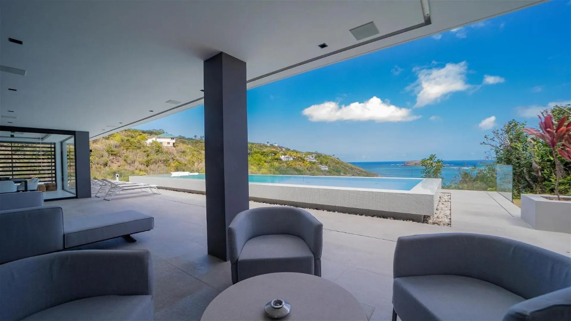 Four-Bedroom Villa with Pool and Fitness Room Marigot
