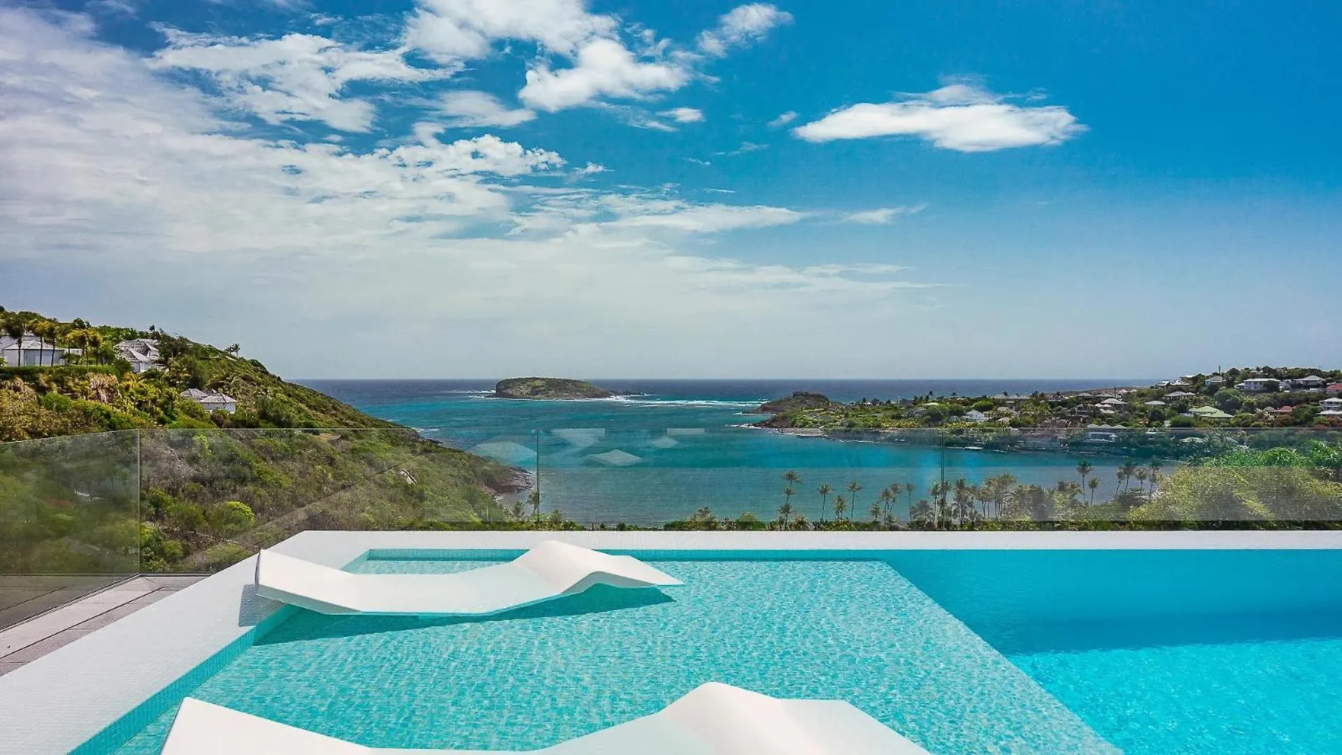 Four-Bedroom Villa with Pool and Fitness Room Marigot