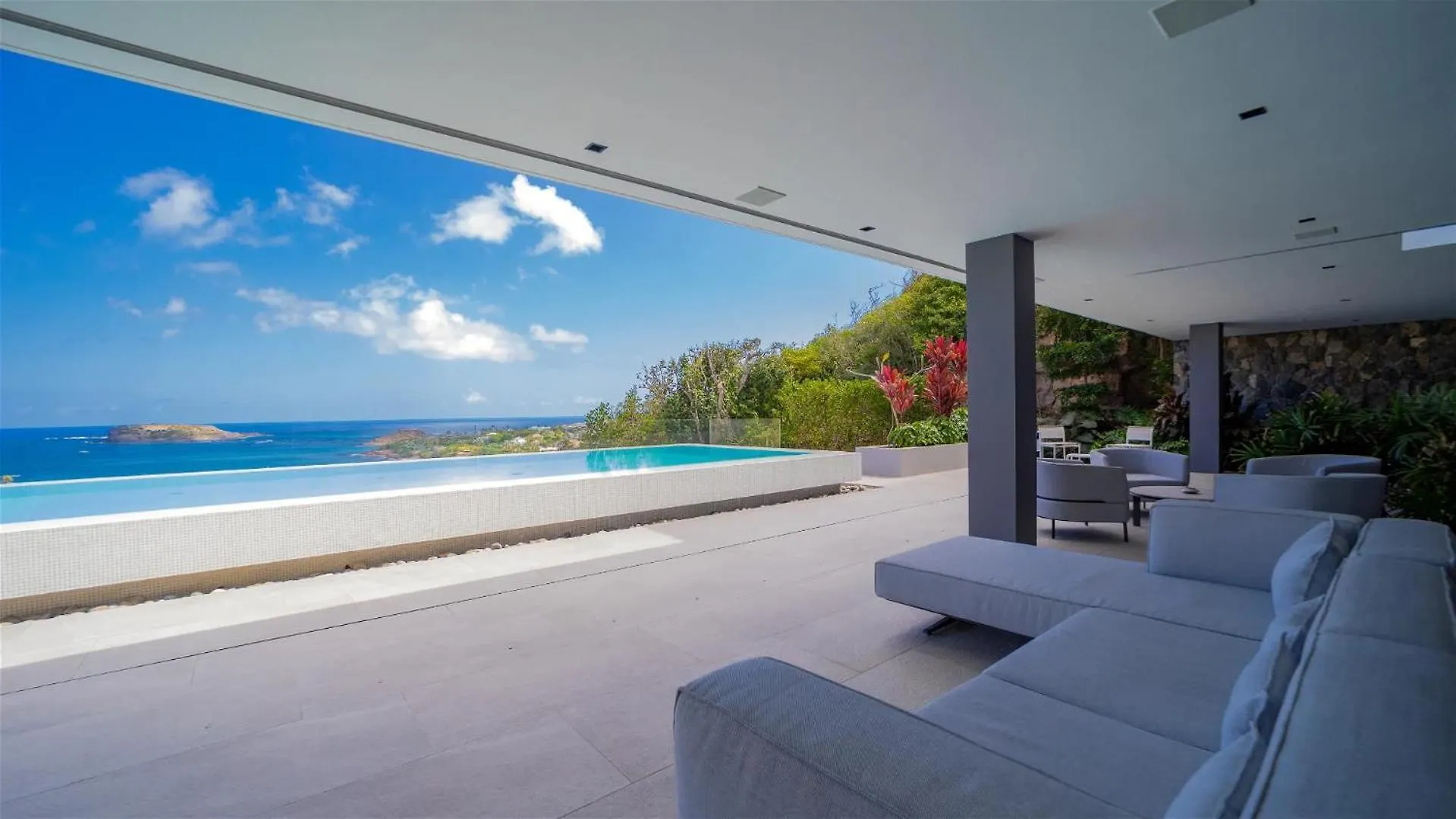 Four-Bedroom Villa with Pool and Fitness Room Marigot