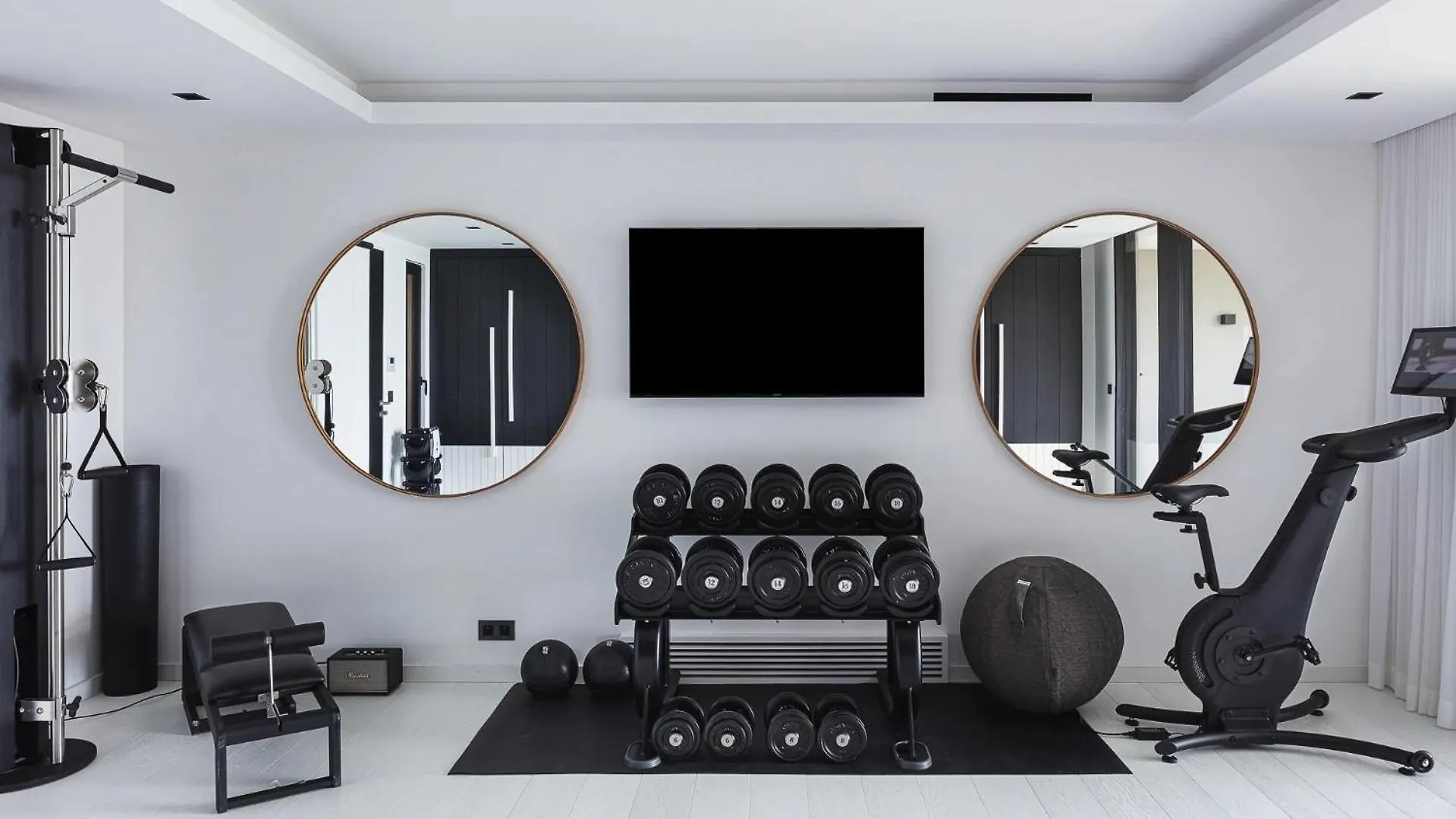 Four-Bedroom Villa with Pool and Fitness Room Marigot