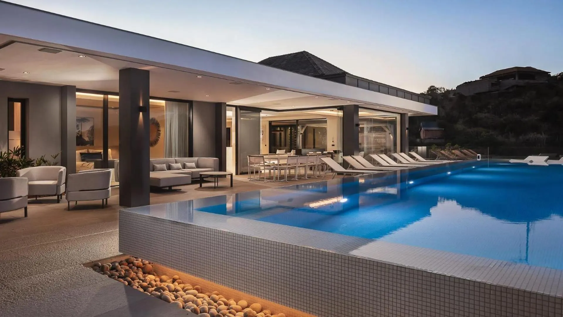 Four-Bedroom Villa with Pool and Fitness Room Marigot