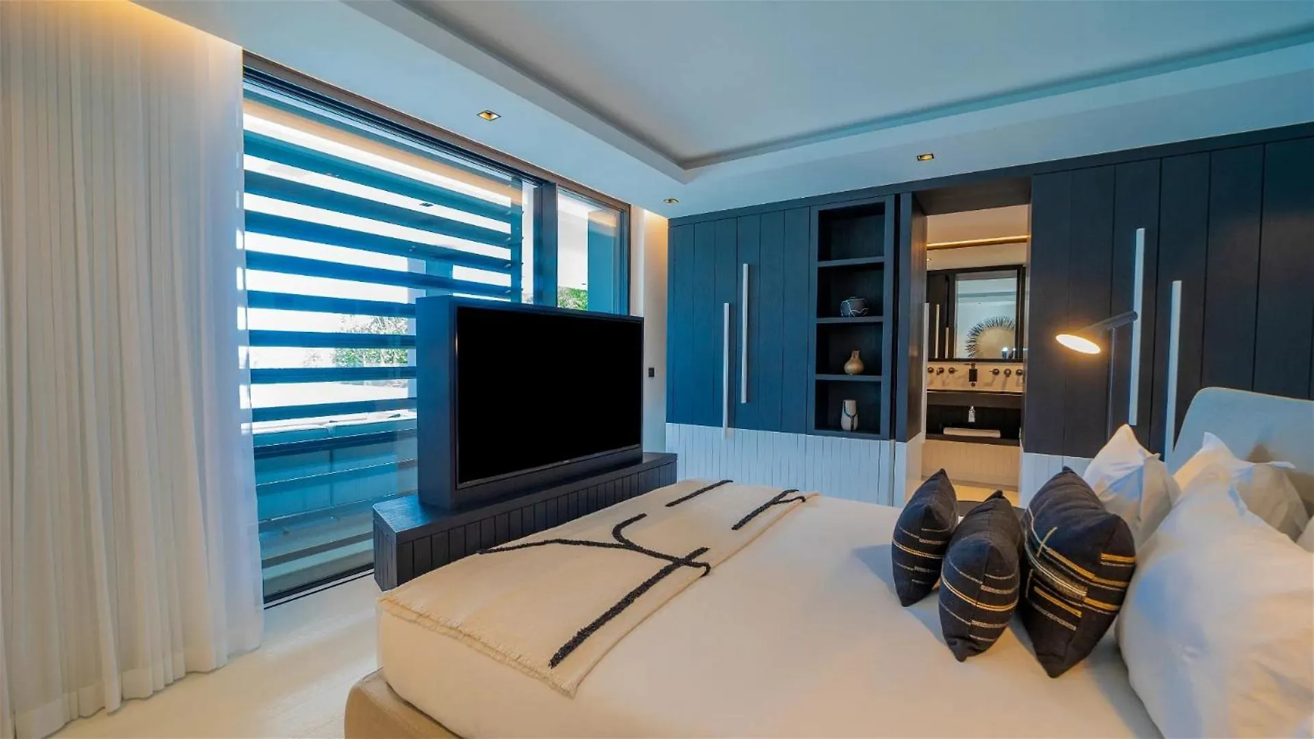 Four-Bedroom Villa with Pool and Fitness Room Marigot